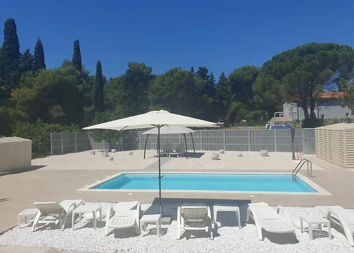 Appartement Azur Pearl With Free Ev Ch-station *