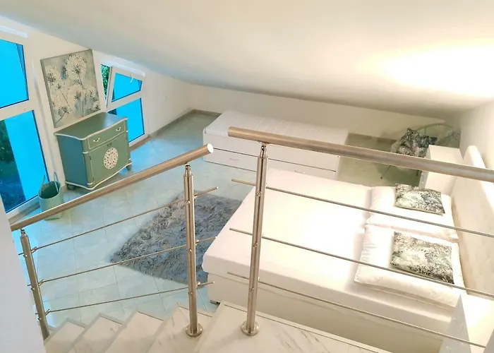 Azur Pearl With Free Ev Ch-station Valbandon