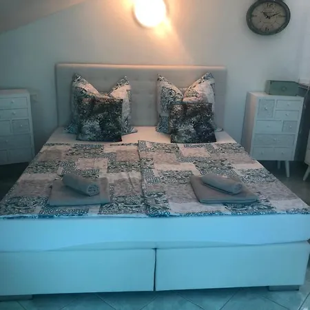 Azur Pearl With Free Ev Ch-station Apartment Valbandon