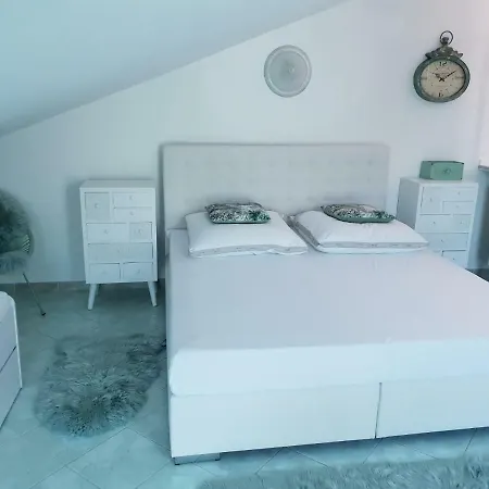 Azur Pearl With Free Ev Ch-station * Valbandon