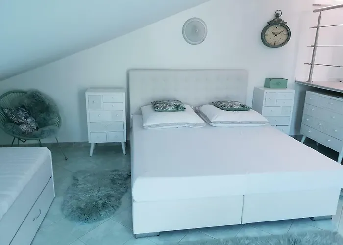 Azur Pearl With Free Ev Ch-station * Valbandon